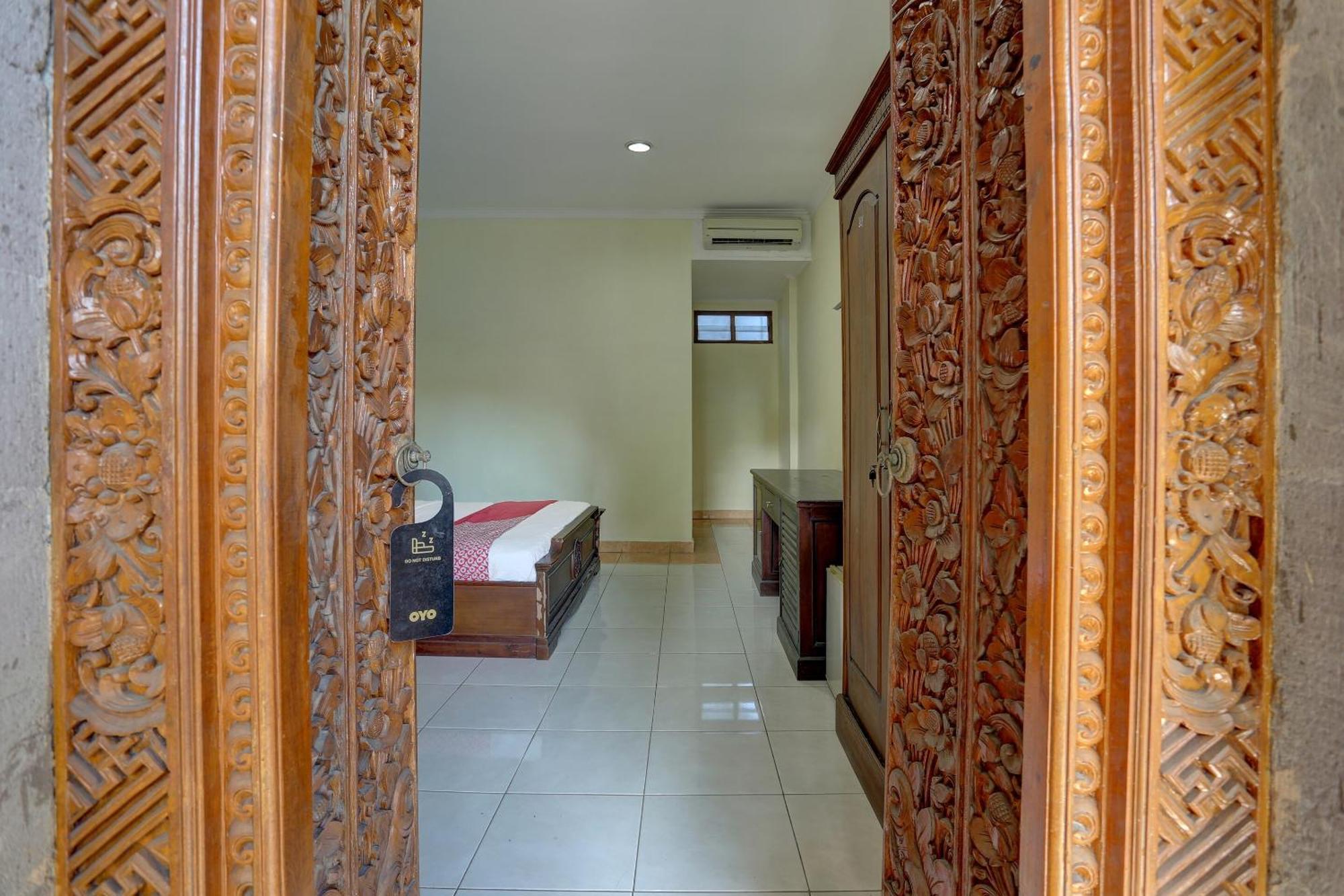 Hotel Oyo Collection O 91125 Puri Dewa Bharata Jimbaran Esterno foto
